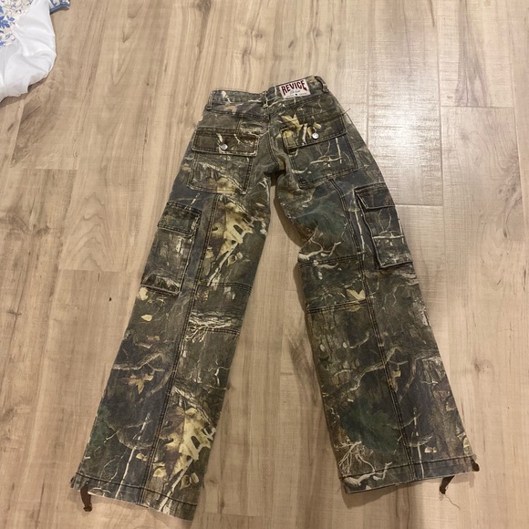 Revice denim- Amelia camo jeans - Picture 3 of 3